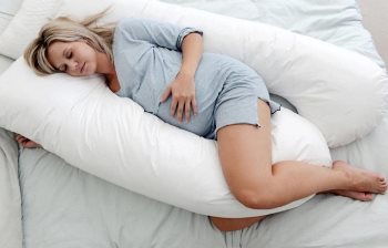 u-shaped-contoured-pregnancy-pillow