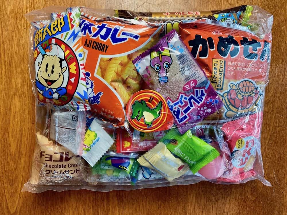 Japanese Snack & Candy Box Set, 25 pc, Wide Variety Assortment